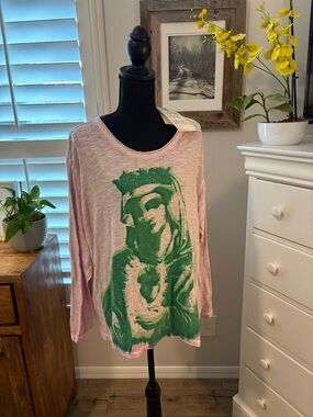 Magnolia Pearl NWT Mother Mary Viggo T Top 2294 in Guava Party, OSFM